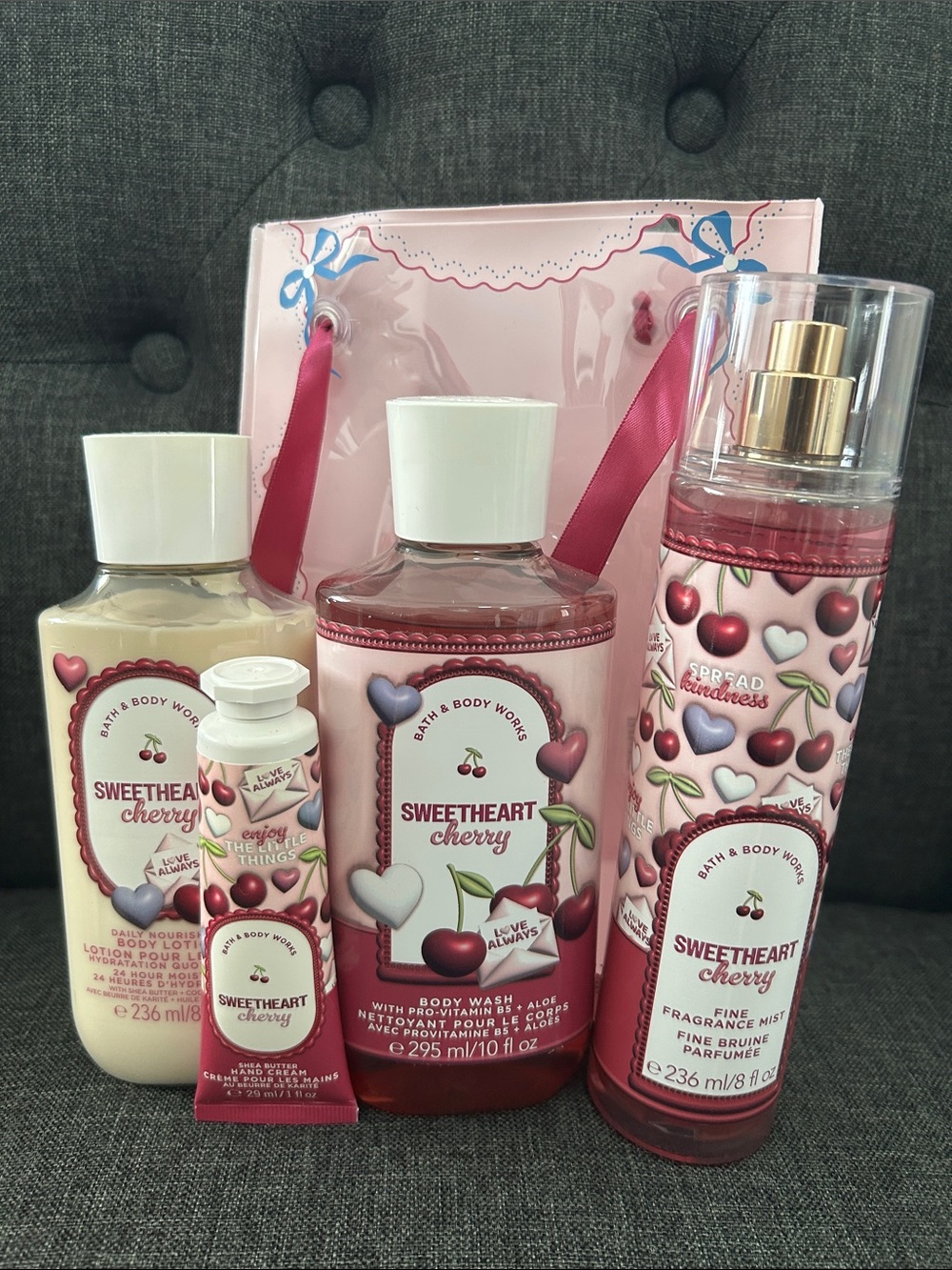 NEW 🆕 Bath & Body Works Sweetheart Cherry Body Care Gift Set with Tote